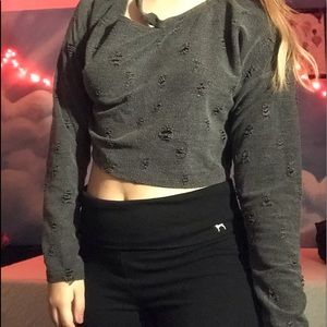 Grey cropped rip design long sleeve crop top
